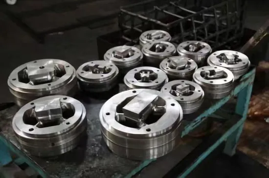 Moule d'extrusion d'aluminium à chargement frontal et course courte de haute précision