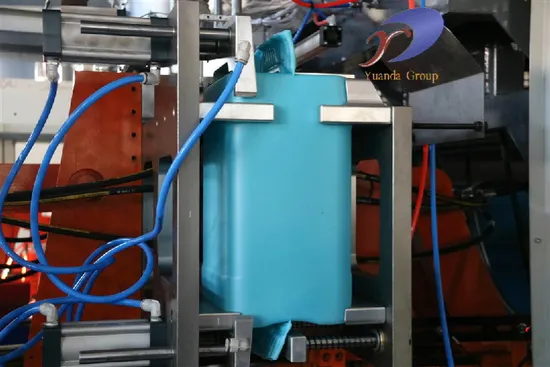 Moule d'extrusion-soufflage en plastique pour bidon